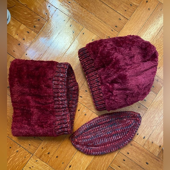 Women Winter Warm Red Hat with Face mask covering Beanie Knit Scarf Cover NEW OS - Picture 12 of 12